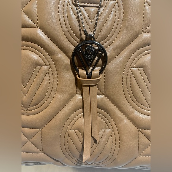 Valentino Orlandi Taupe Quilted Tote Bag w/ Matching Wristlet Wallet NWT - Picture 4 of 11